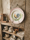 Assiette ancienne faïence Vieux Saint-Amand — Décor coq & frise rose (24 cm)
