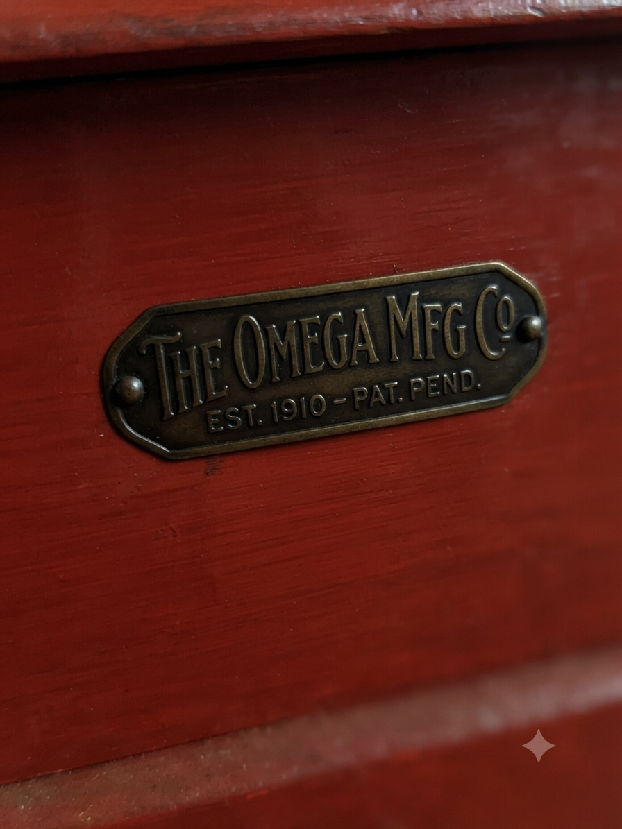 Moulin à café rouge The Omega Mfg Co (1910) – Le détail déco champêtre